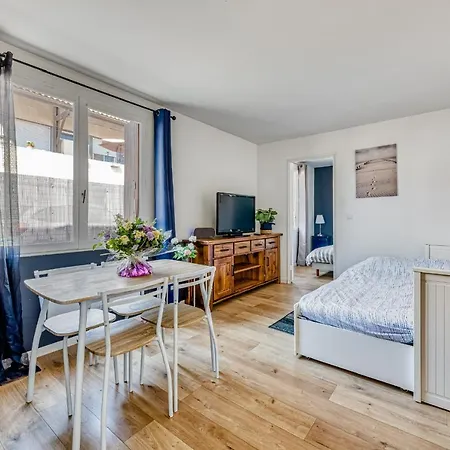 Maison De Plain Pied Avec Exterieur