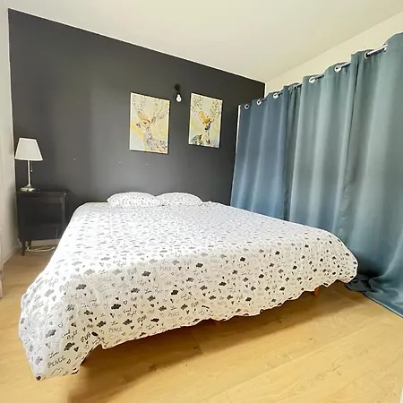 Maison De Plain Pied Avec Exterieur Lägenhet