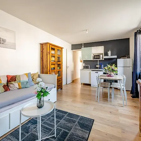 Maison De Plain Pied Avec Exterieur